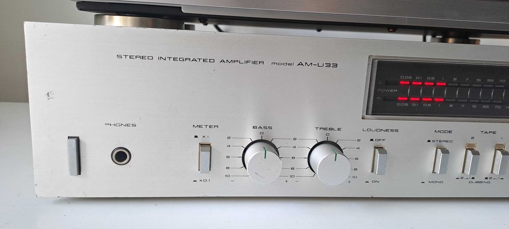 Amplificator Stereo Akai AM-U33 – Revizuit Complet – Vumetru LED – Japan