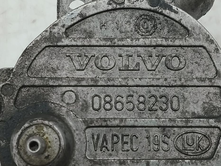 Pompa vacuum 2.4D, D5244T 08658230 Volvo XC90 1  [din 2002 pana  2006]