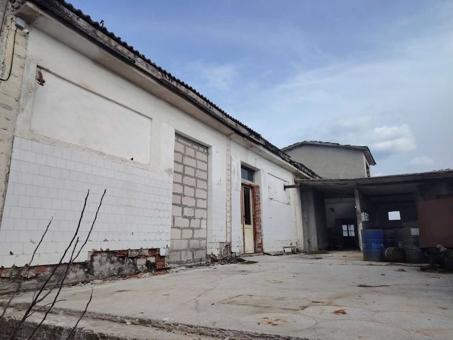 Бивша кланица в гр. Ловеч !