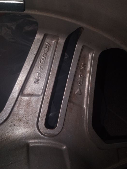 Диски  литые оригинал R 19