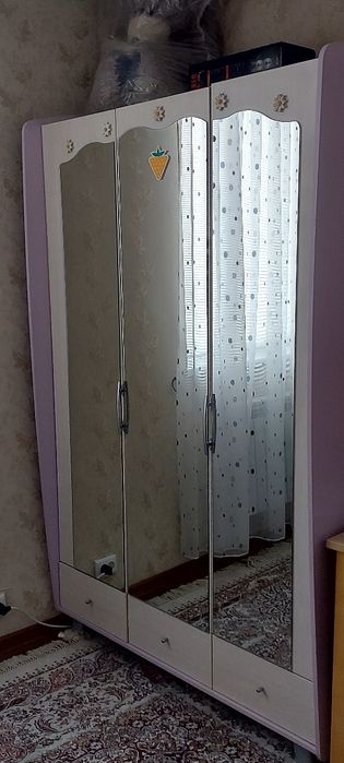 Продам детскую стенку