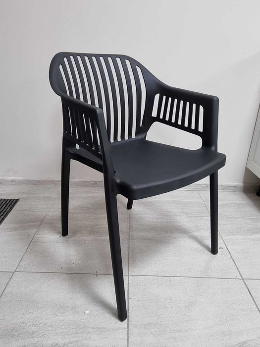 Стол Лукас полипропилен черен