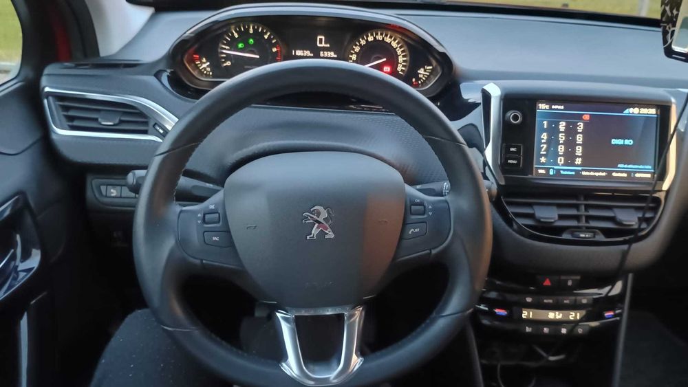 Peugeout 2008 Facelift 1.5 BlueHDI, prima înmatriculare 10.01.2020