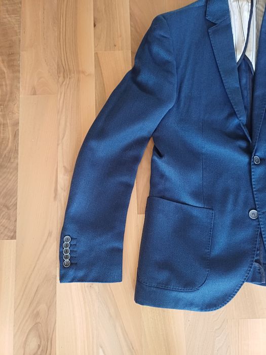 Мъжко  сако тъмно синьо .