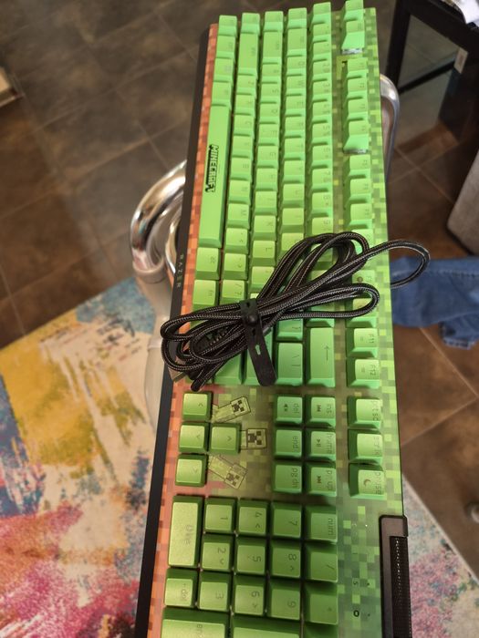 Tastatura Gaming Razer Black widowV 4 Minecraft edition
