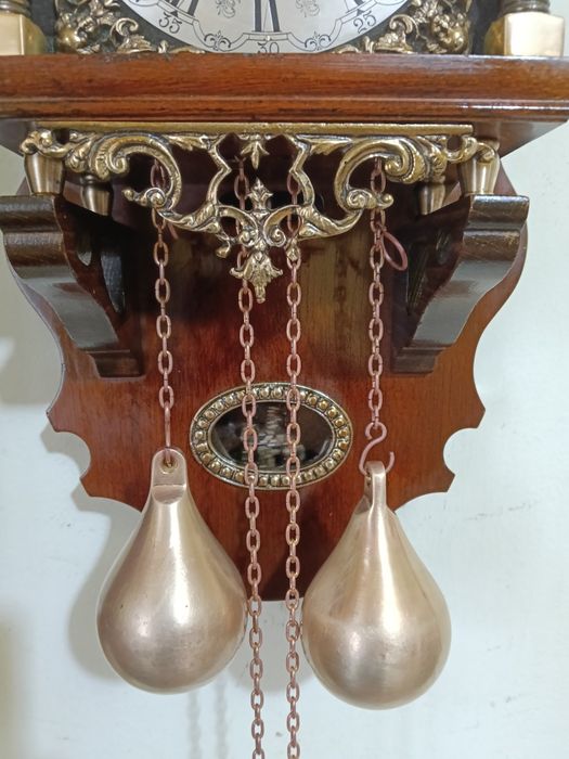 Ceas de perete model olandez