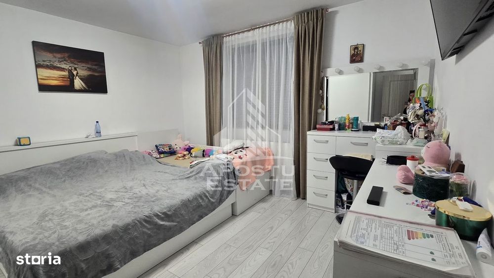Casa individuala de vanzare cu 4 camere, 2 bai, terasa si foisor, Sag