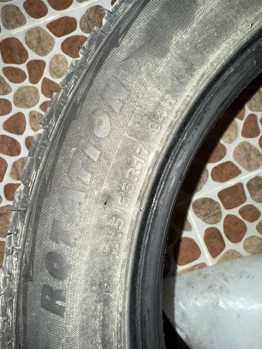 Шины зимние 215/55 R17