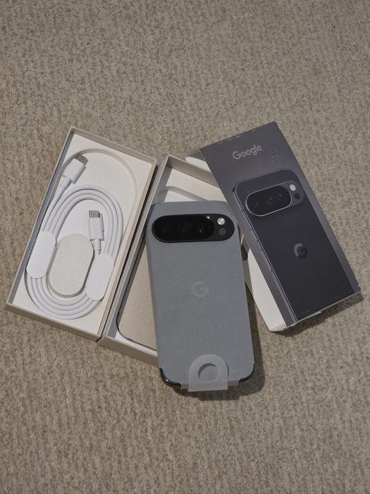 Telefon mobil Google Pixel 10 Pro, 256GB, 16GB RAM, 5G,Obsidian