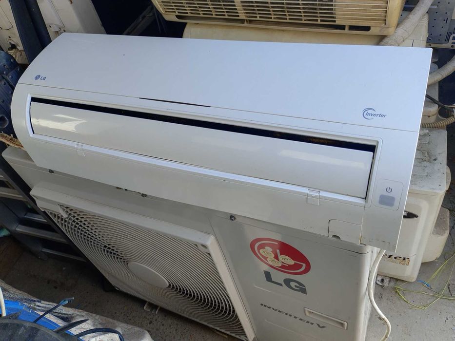 Продавам климатик LG MU5M30 U42 за термопомпа
