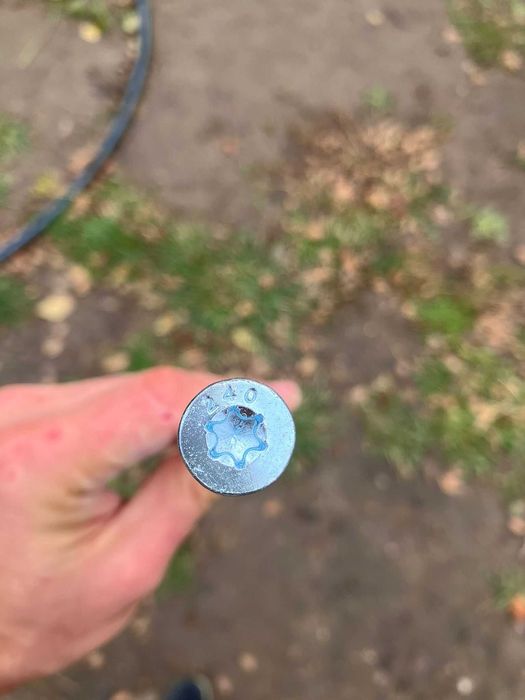 Suruburi lemn 8x240/100 Torx cu cap inecat