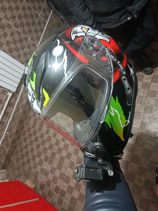 Шлем,  каска,, с камерой в месте,,