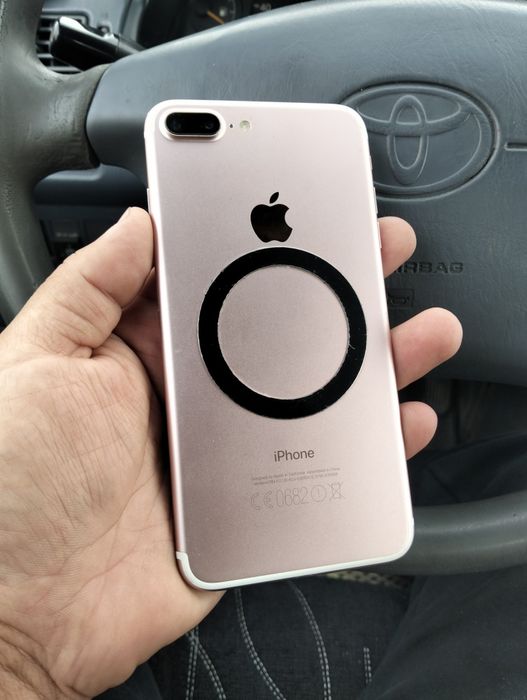 Айфон 7+ рабочий