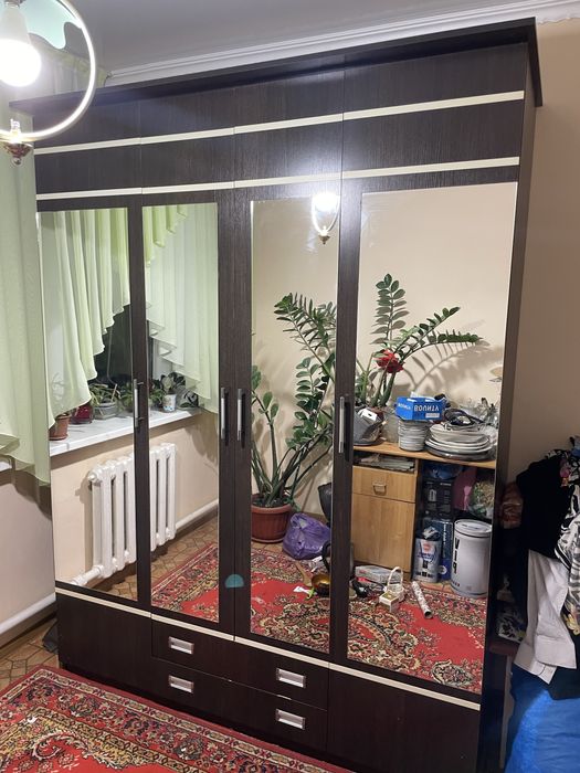 Шкаф в идеальном состоянии