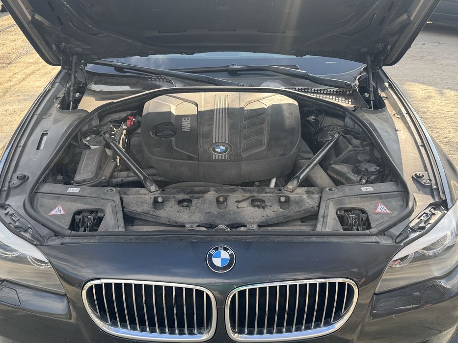 Fata compelta bmw f10 f11 520D b90 2012 bixenon europa n47d20c