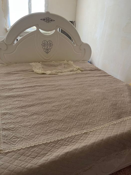 Продам 2х спальный кровать