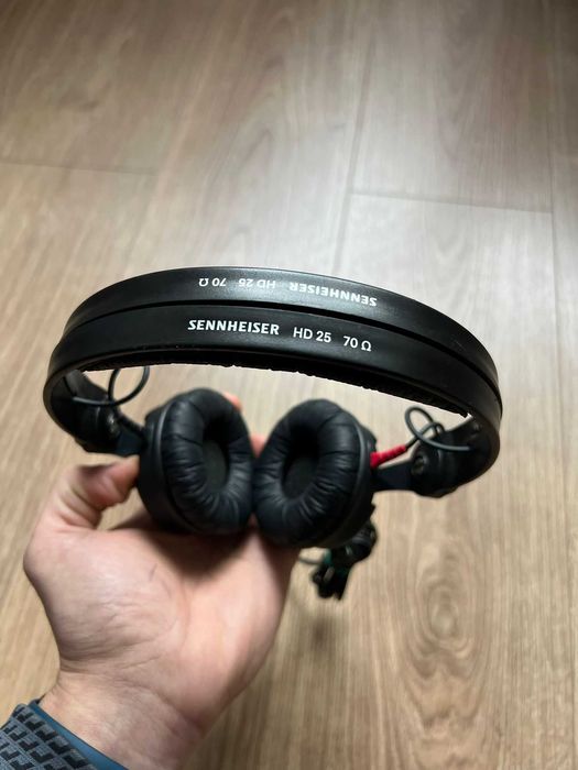 Casti DJ profesionale Sennheiser HD 25 70 OHM stare ft buna