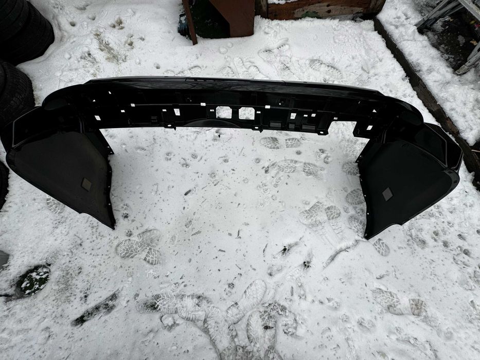 Задний бампер  Lexus LX570