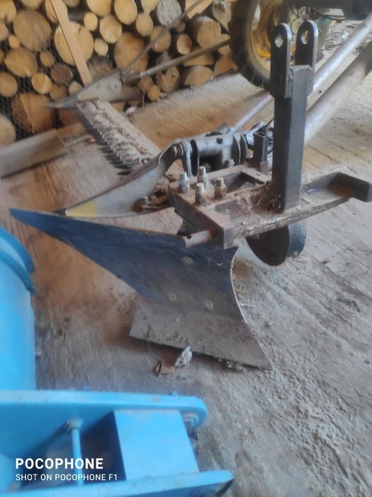 Vând tractoraș MITUSUBISHI 4x4 de 18 cai