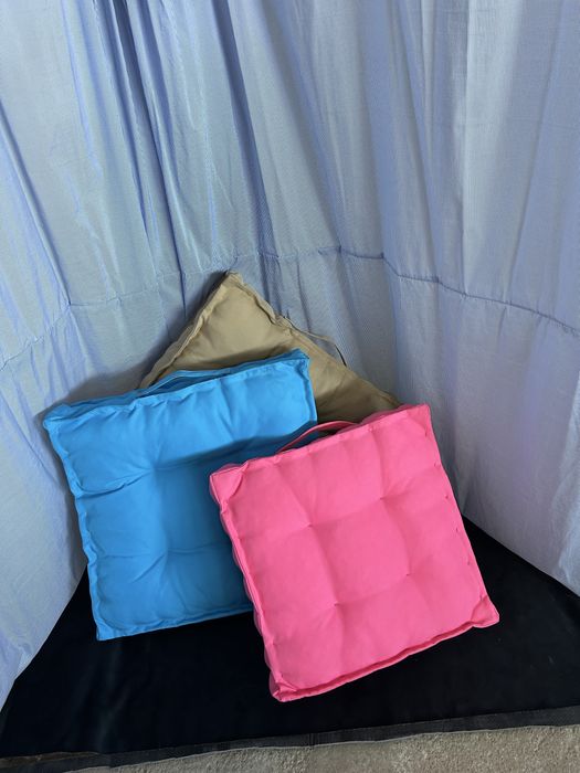 Пуфове,барбарони и шалтета за шезлонги