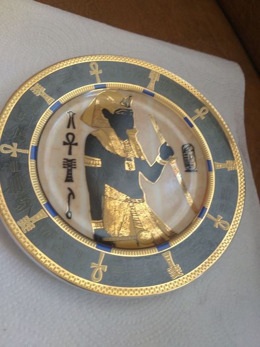 Farfurie decor Fathi Mahmud si tablou  papirus egiptean