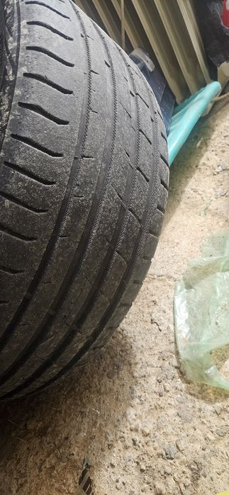 Vand Anvelope Vara Nokian 235/40/R18