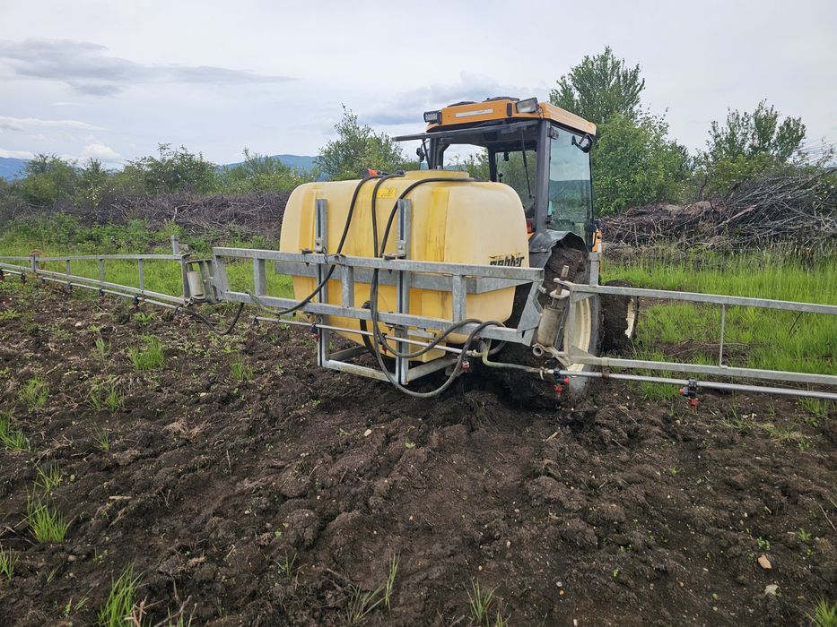 Пръскачка 600 литра