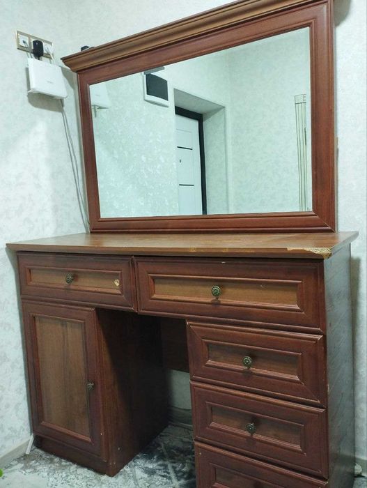 Туалетный столик (тримо)