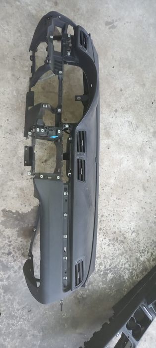 Plansa Bord Dezechipata Vw Passat B6 2005-2010