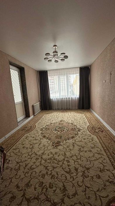 Продается 4х- комн.кв на 8 микрорайоне