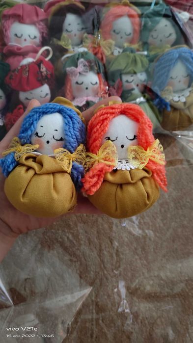 Yumshoq, to'qilgan o'yinchoqlar