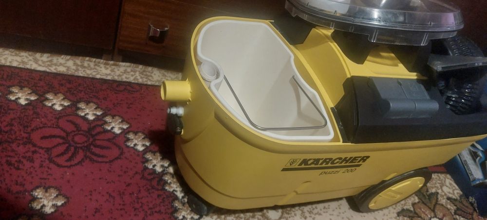 Karcher puzzi 200 перяща машина