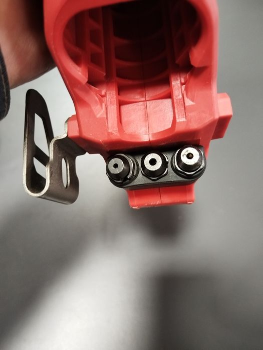 Pistol pentru nituri 12 v