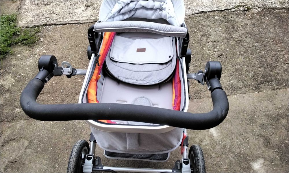 Бебешка количка LORA LORELI