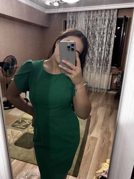 Продаю новое платье CALVIN KLEIN.