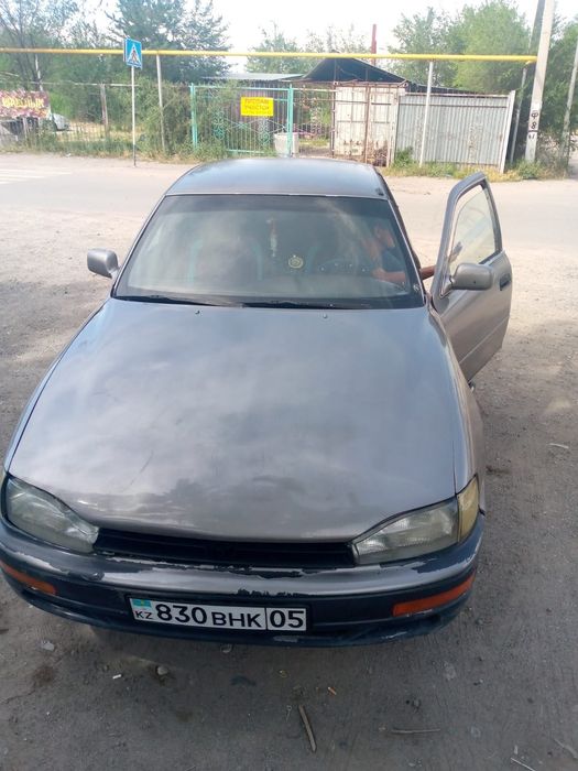 Toyota camry 1992 года