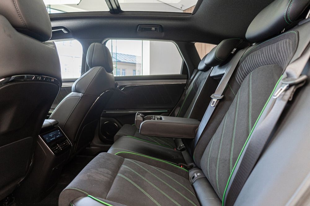 Voyah oppola tech 318km Restayling 2025 gibrit