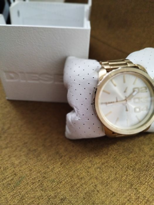 Часовник  Diesel