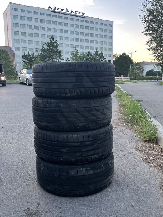 продам комплект шин