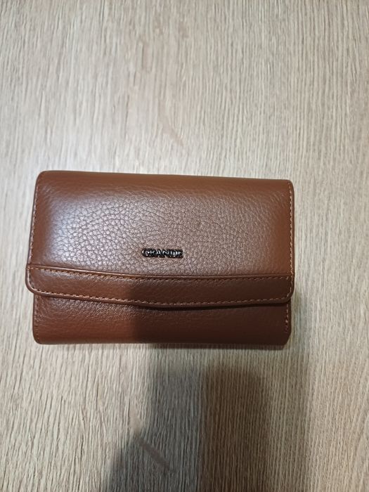 Дамско портмоне,ново