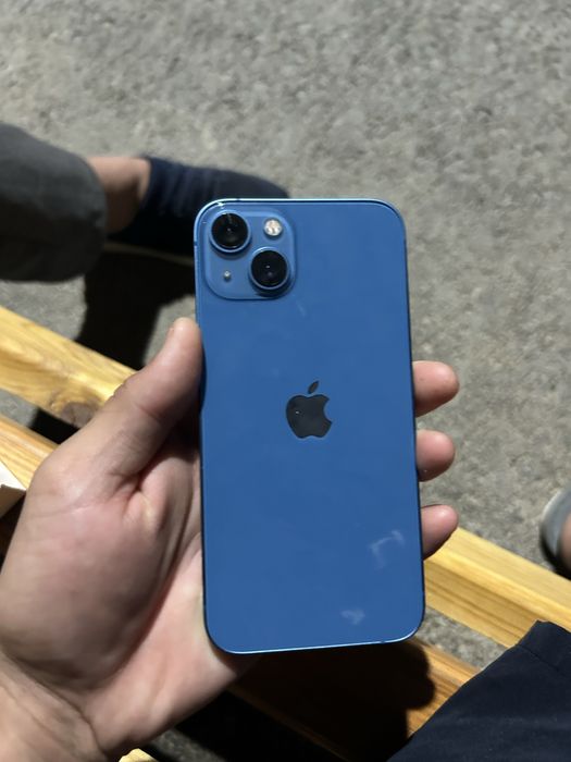 iPhone 13 с гарантией