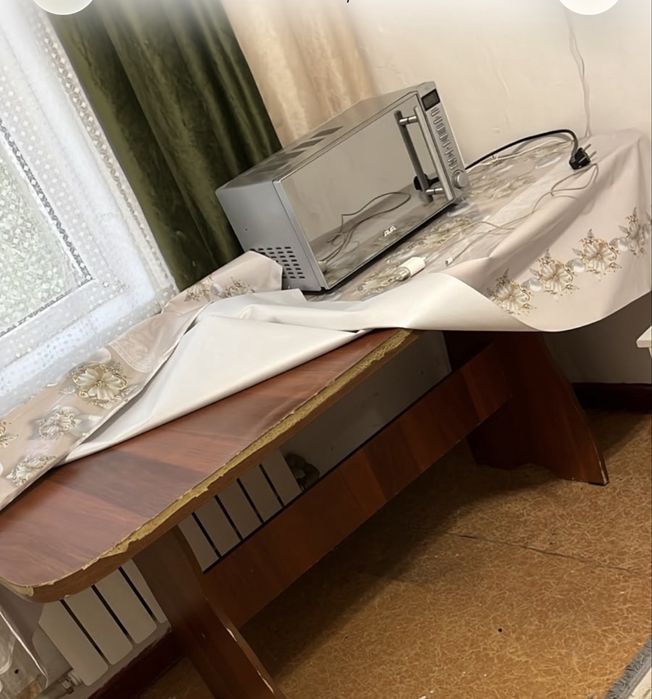 Продаю стол в хорошем состоянии