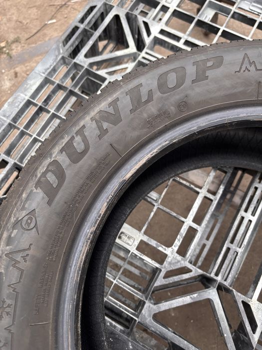 235/55/17 Continental 2 бр Dunlop 2023