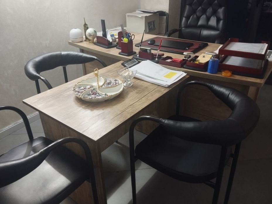 директорский стол