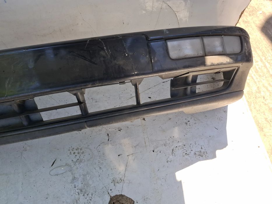 Bara fata - Volkswagen VW Passat 1994 1.8 MT (90 hp)