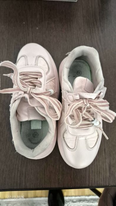 Adidași fetite nr.35(22cm)