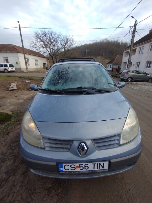 Renault grand scenic devanzare