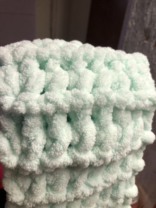 Топли шалове от Ализе Пуфи