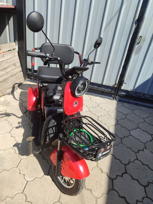 Электрический Трицикл