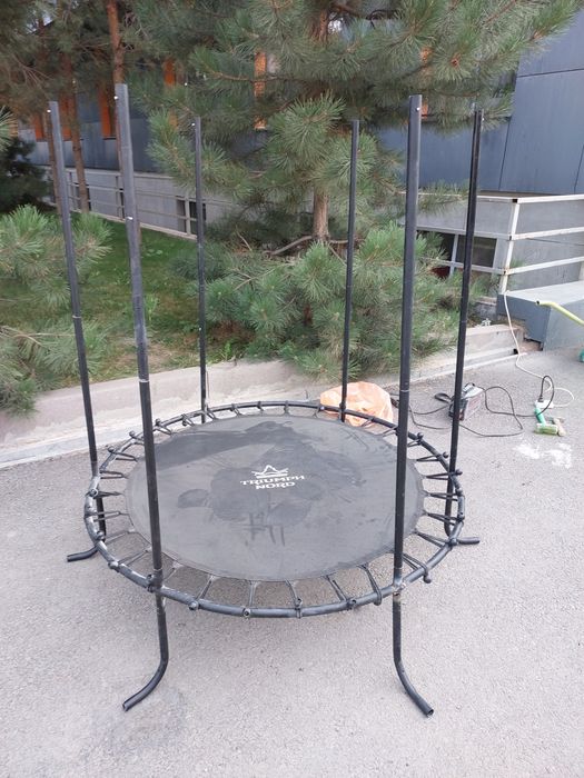 прадаю батут сос нор ,